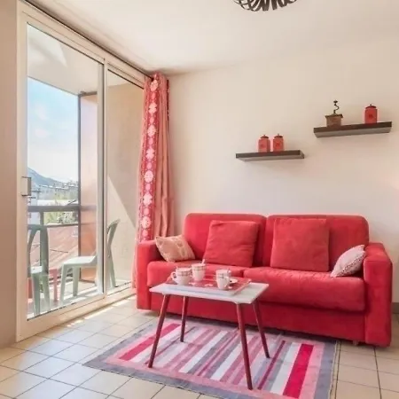 Apartment 2 Pieces Avec Balcon, Pres Des Pistes - - Fr-1-330c-20 *